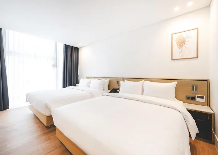 Hotel Ocean 2 Heaven 3*